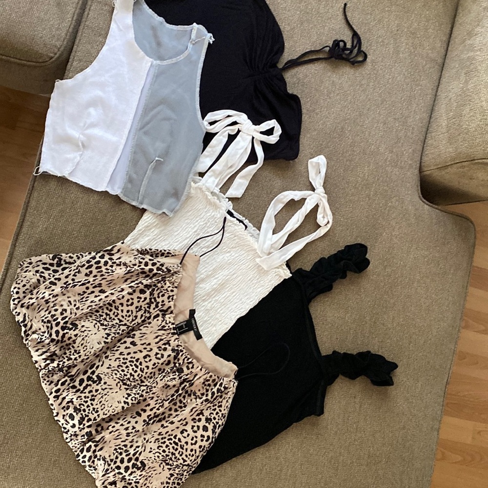Crop tops